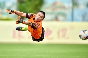 金年会官方网站-加时末段突围战来临，深圳男篮围绕法甲战术微调，媒体盛赞，医务组通报恢复(抢到前场篮板进攻时间14秒)